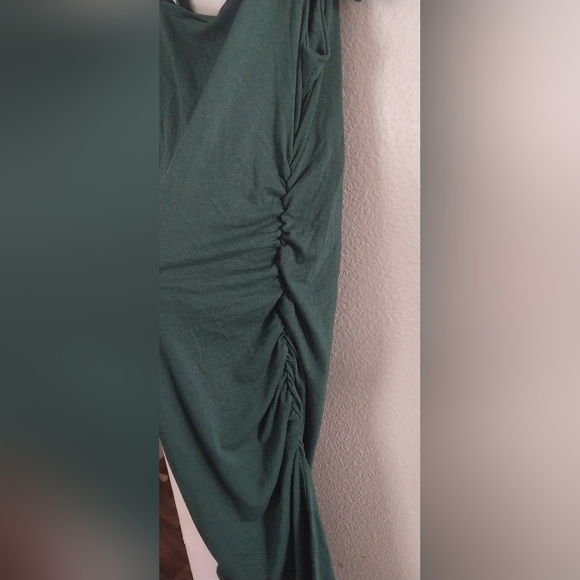 Dress - Picture 2 of 5